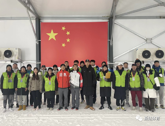 河北体育学院师生执裁省运会青少年越野滑雪比