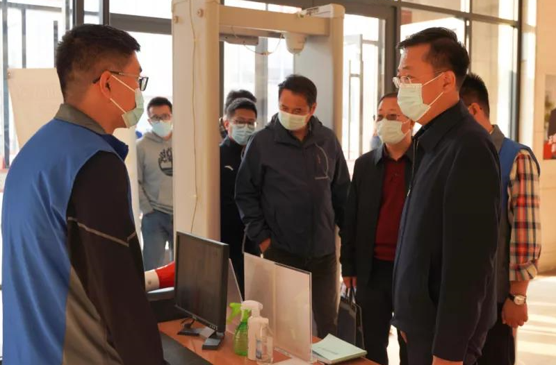 张泽峰到河北体育馆和运动技术学校检查疫情防控工作