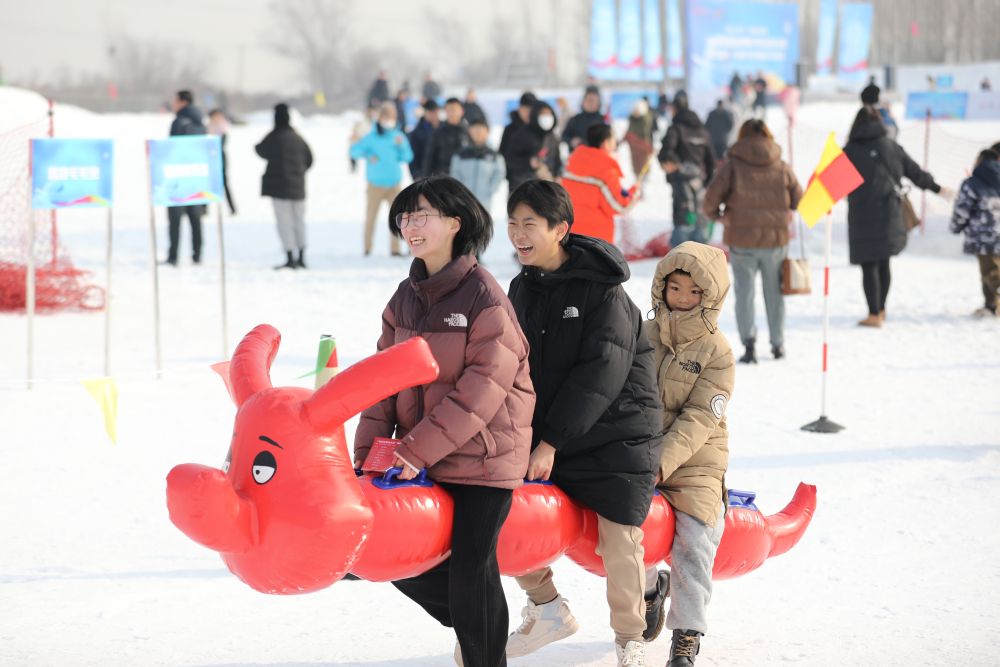 河北沧州：冰雪加非遗 精彩活动迎新春