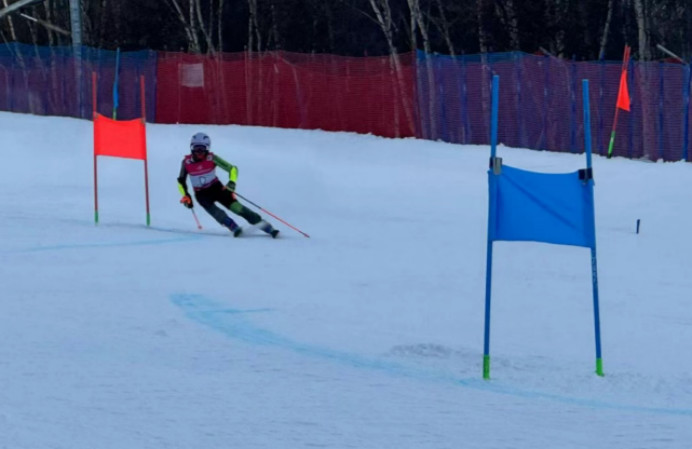 26��ѡ�־���ѩ����2025-2026��������ѩ����ɽ��ѩԶ�����ڳ�����