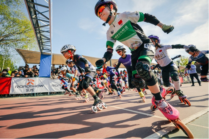 4000+���¸�����Ȧ������������ ��ȼ�ӱ����¾����ȳ�