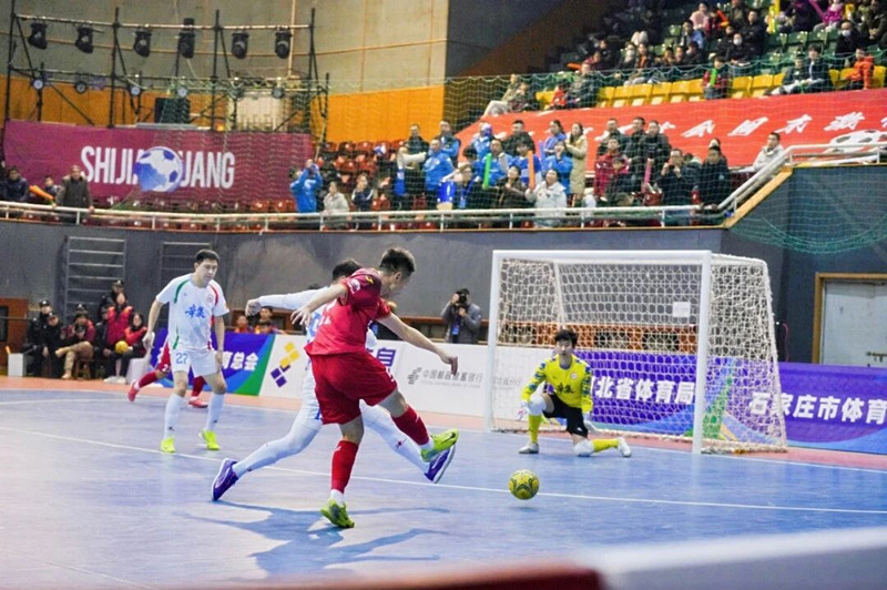 С�꿴�峬��2��10�ա��ӱ��峬ȫ���Ǻ��������е���Ѫ����