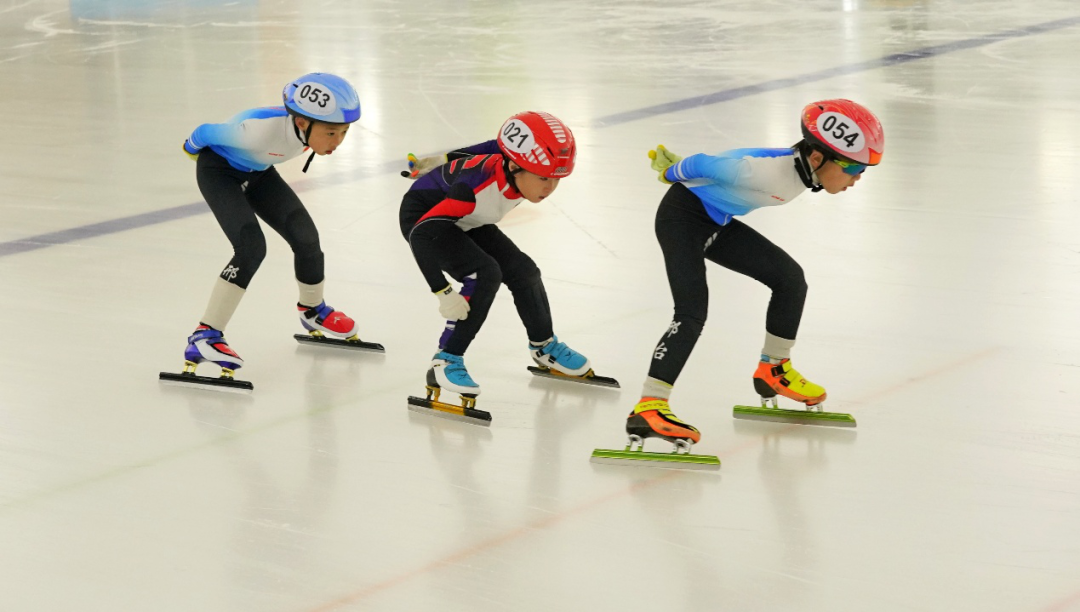 河北省第四届冰雪运动会短道速滑项目比赛圆满落幕